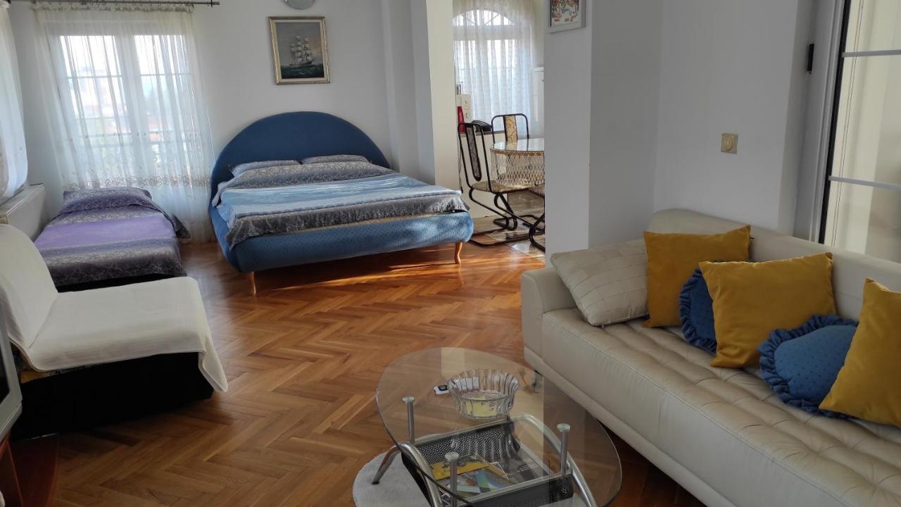 Vila Sentic Vranje Ngoại thất bức ảnh